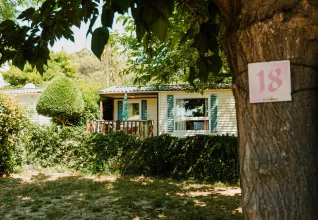 Camping 3 étoiles authentique et familial à Cagnes-sur-Mer sur la Côte d'Azur © Léa Tavolaro