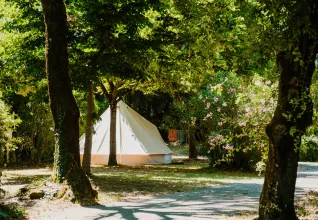 Camping 3 étoiles authentique et familial à Cagnes-sur-Mer sur la Côte d'Azur © Léa Tavolaro