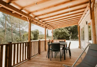 Camping 3 étoiles authentique et familial à Cagnes-sur-Mer sur la Côte d'Azur © Léa Tavolaro
