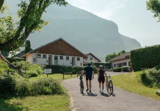 Camping ATC Routes du Monde Annecy Veyrier-du-Lac © Clémentine Gras